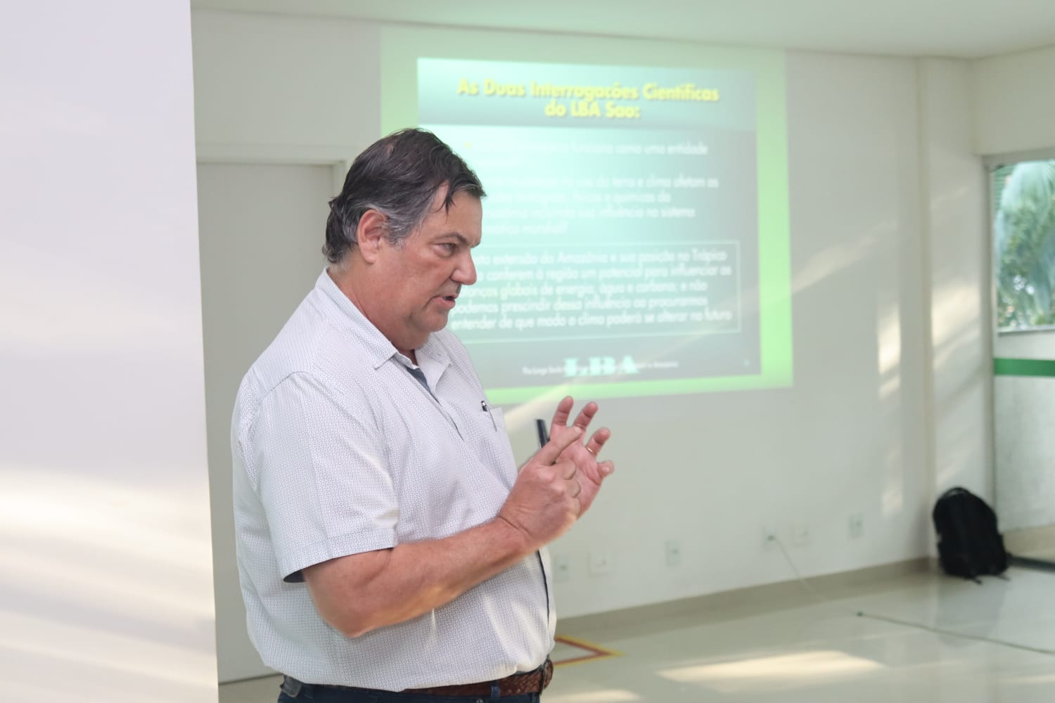 Gilberto Fisch contribui com diversos experimentos científicos nacionais e internacionais na Amazônia, dentre eles o Programa LBA e o projeto Observatório da Torre Alta na Amazônia (Atto)(Foto: Victor Mamede-Ascom/Inpa)